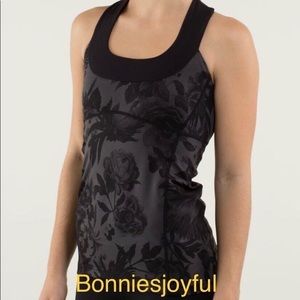 Lululemon Sz 6 Scoop Neck Tank Luon EUC Brisk Broom Black Soot/Black